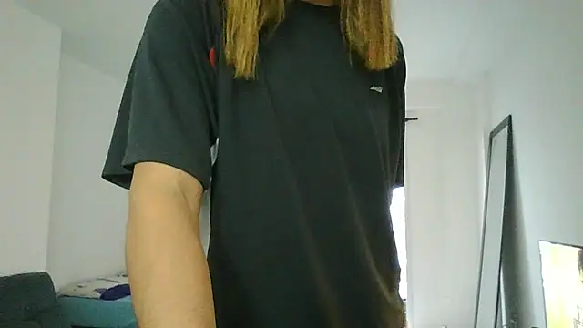 Snapshot of Yerucita chatting on 07-17-26, 08:46 Yerucita online show from 07-17-26, 08:46