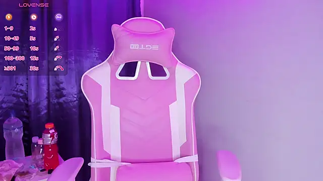 hanna  azumi online show from 01-24-25, 02:49