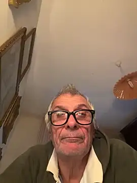 4n4l1zz4m1 online show from 01-19-26, 02:54