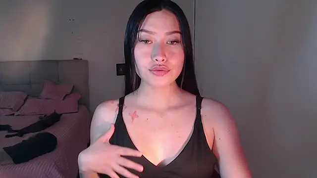 Emilyswan04 online show from 01-11-25, 06:33