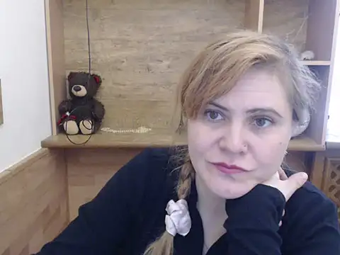 DaniellaKiss online show from 04-24-26, 07:33