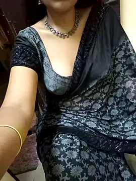 Snapshot of Roja-Telugu777 chatting on 02-13-25, 11:06 Roja-Telugu777 online show from 02-13-25, 11:06