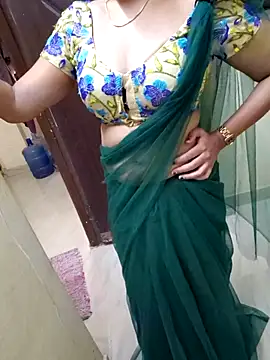 Snapshot of Roja-Telugu777 chatting on 03-08-25, 05:28 Roja-Telugu777 online show from 03-08-25, 05:28