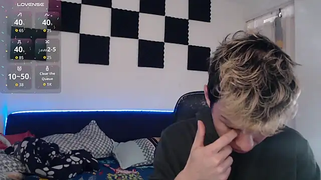 bryamado69 online show from 09-23-25, 11:46