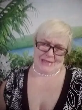 VioletSweet566 online show from 01-15-25, 04:00