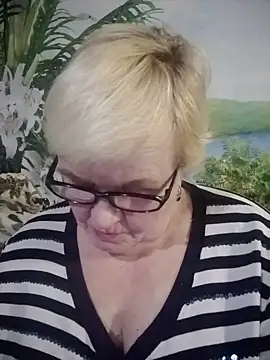 VioletSweet566 online show from 01-21-25, 04:48