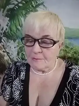 VioletSweet566 online show from 02-07-25, 04:03