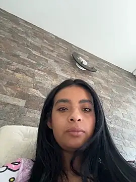 Laura fernandezII online show from 11-30-25, 11:25