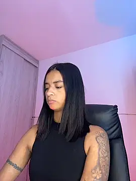 Snapshot of Laura_fernandezII chatting on 04-28-26, 06:46 Laura fernandezII online show from 04-28-26, 06:46