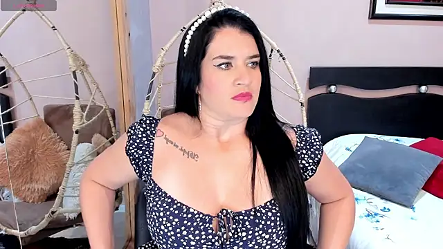 LenaRuiz  online show from 01-06-26, 11:58