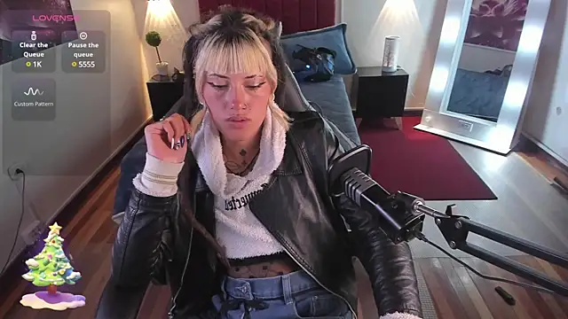  sharlotte777 online show from 01-14-25, 03:36