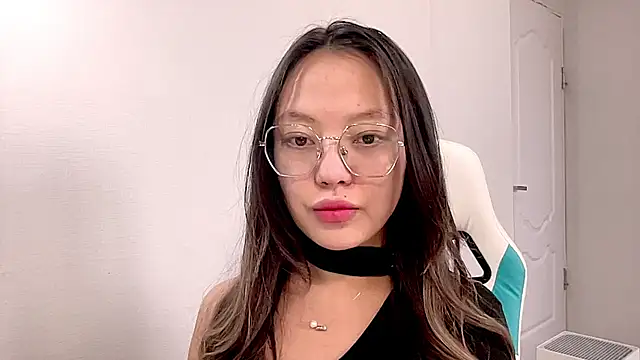 Risalynn online show from 01-18-25, 03:31