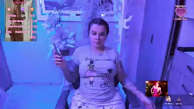 Snapshot of KAROL_MILF chatting on 04-30-26, 01:23 KAROL MILF online show from 04-30-26, 01:23