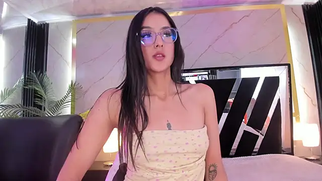 Princess Violett online show from 03-22-25, 04:47