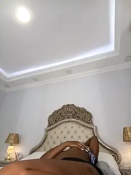 SarahBrunet online show from 02-11-25, 07:59