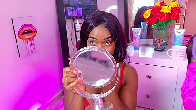 SarahBrunet online show from 10-04-25, 12:47