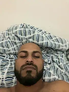 Snapshot of islandvybee55 chatting on 01-19-25, 06:53 islandvybee55 online show from 01-19-25, 06:53