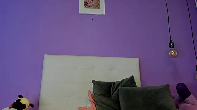 Charlotte11-11 online show from 01-13-26, 01:49