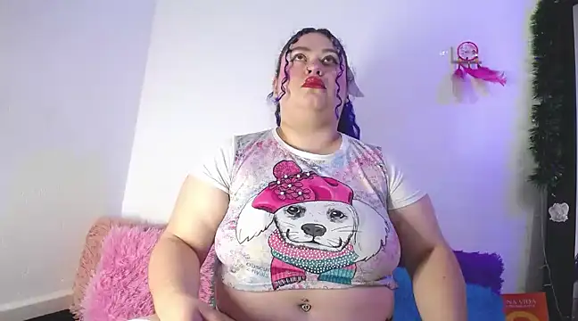 lunitaa0 online show from 01-12-25, 12:07