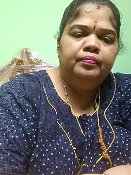 Snapshot of tamilthanushri chatting on 06-23-26, 01:25 tamilthanushri online show from 06-23-26, 01:25