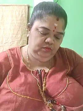 Snapshot of tamilthanushri chatting on 06-23-26, 03:21 tamilthanushri online show from 06-23-26, 03:21