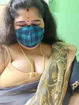 Snapshot of tamilthanushri chatting on 07-06-26, 03:58 tamilthanushri online show from 07-06-26, 03:58