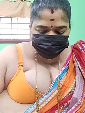 Snapshot of tamilthanushri chatting on 07-24-26, 06:55 tamilthanushri online show from 07-24-26, 06:55