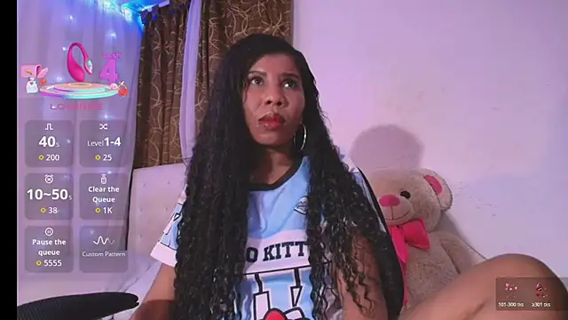 ivonjoness online show from 06-17-26, 03:42