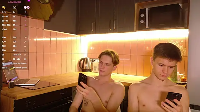  whitenight  online show from 03-12-25, 05:49