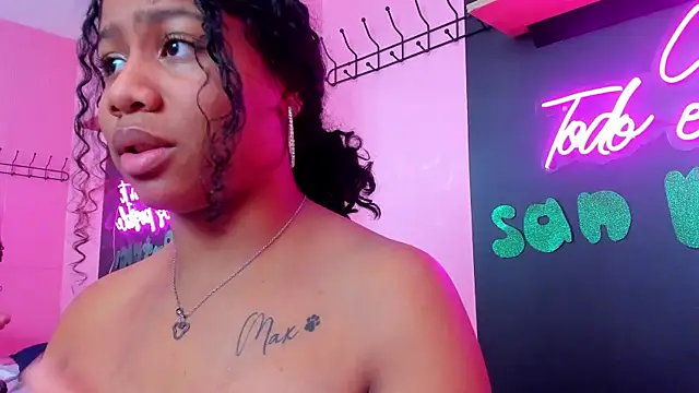 Sofi Fox  online show from 03-16-25, 06:01