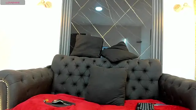 Snapshot of VickyJohnson1 chatting on 07-19-26, 08:45 VickyJohnson1 online show from 07-19-26, 08:45