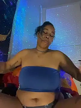 loveluna8 online show from 10-29-25, 09:11