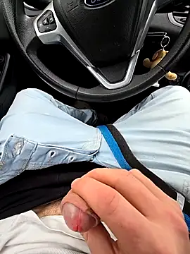 Titanhoott online show from 11-08-25, 12:05