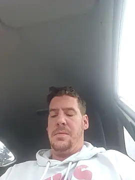 Titanhoott online show from 12-02-25, 08:41