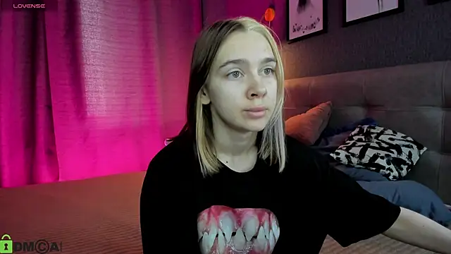 Lesi Moonie01 online show from 07-30-26, 09:41