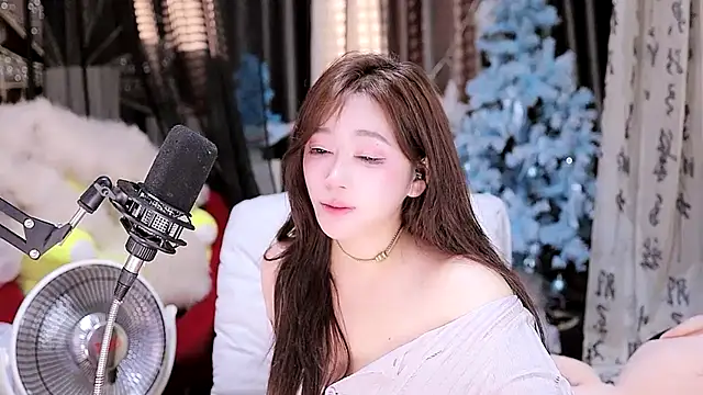 Missy Nana21 online show from 02-27-25, 06:20