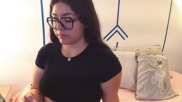 EsmeraldaSantoss online show from 12-09-24, 12:30