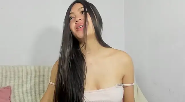 Sweet-Sophiee online show from 12-10-24, 06:49