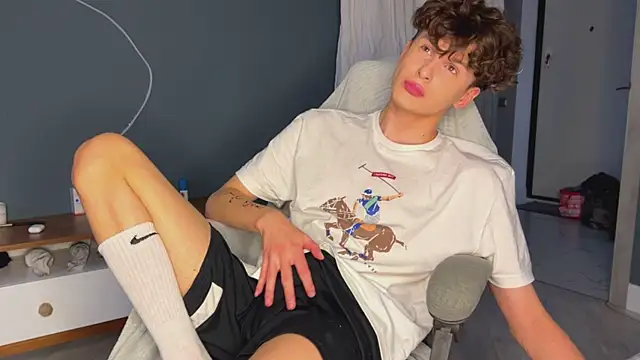 alyx garden online show from 12-26-24, 12:59