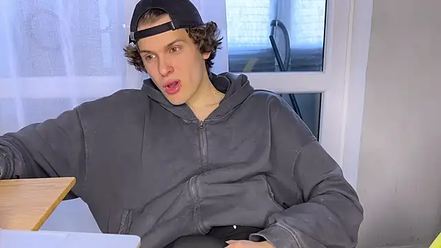 alyx garden online show from 04-13-26, 10:43