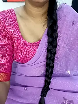 Snapshot of Lovely_mam444 chatting on 12-23-24, 05:22 Lovely mam444 online show from 12-23-24, 05:22