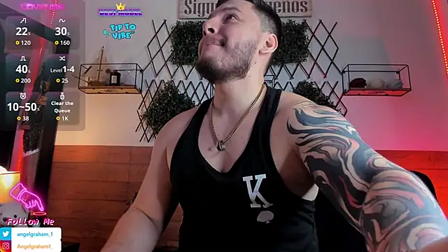 Snapshot of Angelgraham_1 chatting on 11-06-25, 05:36 Angelgraham 1 online show from 11-06-25, 05:36