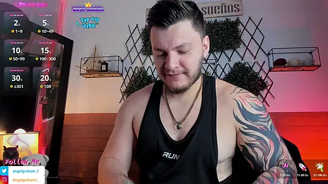 Snapshot of Angelgraham_1 chatting on 11-25-25, 04:29 Angelgraham 1 online show from 11-25-25, 04:29