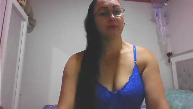 milly sanchez online show from 10-26-25, 08:37