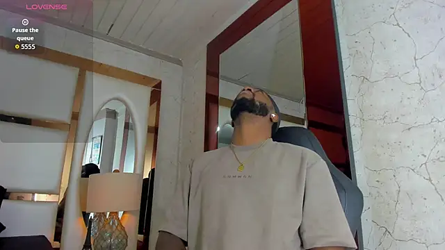 Drake Nassir4 online show from 11-16-25, 02:55