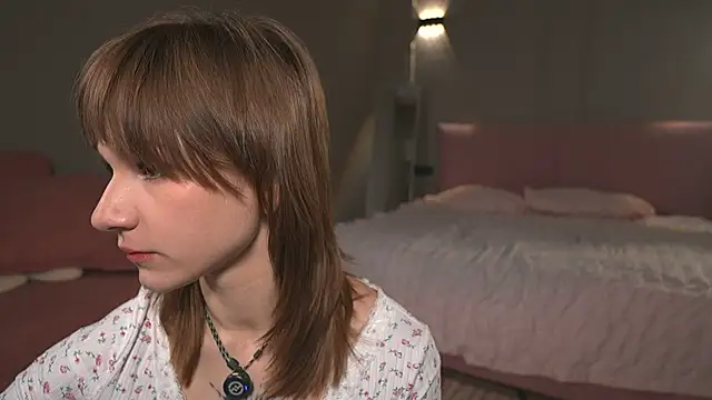 EnchantedIvy online show from 04-05-26, 06:49