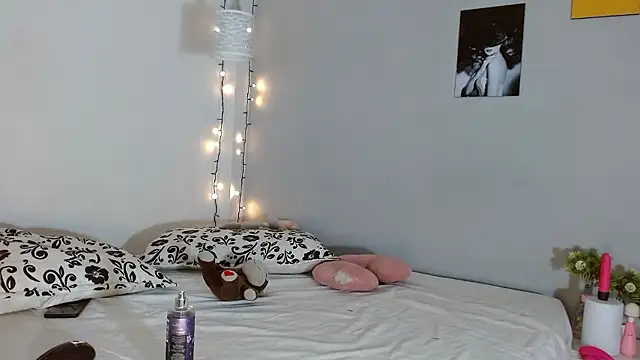 Snapshot of Kimandyuk chatting on 12-06-24, 10:41 Kimandyuk online show from 12-06-24, 10:41