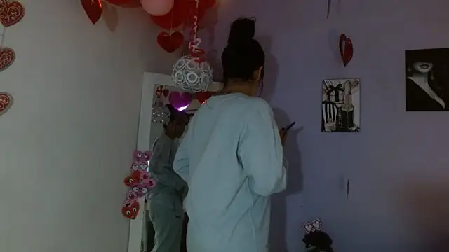 Snapshot of Kimandyuk chatting on 02-15-25, 08:33 Kimandyuk online show from 02-15-25, 08:33