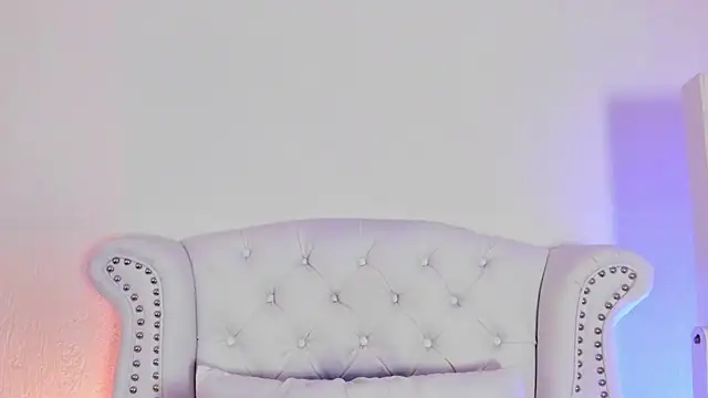 GabyPetit online show from 04-06-26, 07:48