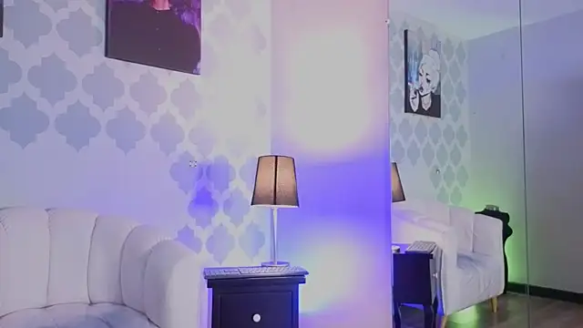 Snapshot of GabyPetit chatting on 05-27-26, 01:52 GabyPetit online show from 05-27-26, 01:52
